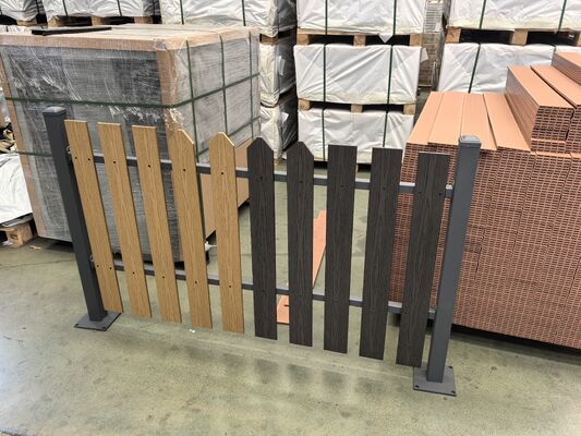 WPC ব্যালকনি জলরোধী আউটডোর ফ্লোর এন্ড কভারিং WPC কম্পোজিট ডেক বোর্ড এন্ড স্কার্টিং ডেকিং WPC ডেক এন্ড