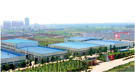 আউটডোর আলংকারিক প্রকৌশলী প্লাস্টিক কাঠ কম্পোজিট ফাঁপা WPC বেড়া