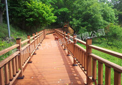 ক্যাপড কম্পোজিট বেড়া 200*200mm পুনর্ব্যবহৃত WPC বেড়া পোস্ট