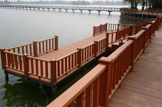 স্কুল ক্যাম্পাস বাউন্ডারির ​​জন্য 8FT লম্বা WPC ফেন্সিং অ্যান্টি-ওয়ার্প