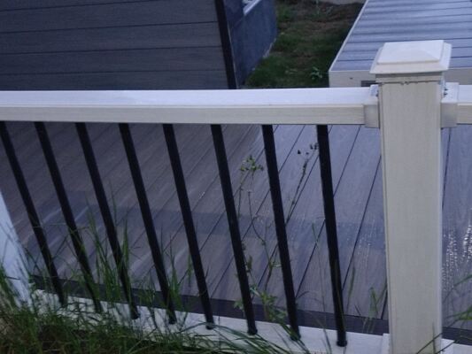 খামারের সীমানার জন্য ইকো-রিসাইকেলড ডব্লিউপিসি ফেন্সিং অ্যান্টি-টারমাইট